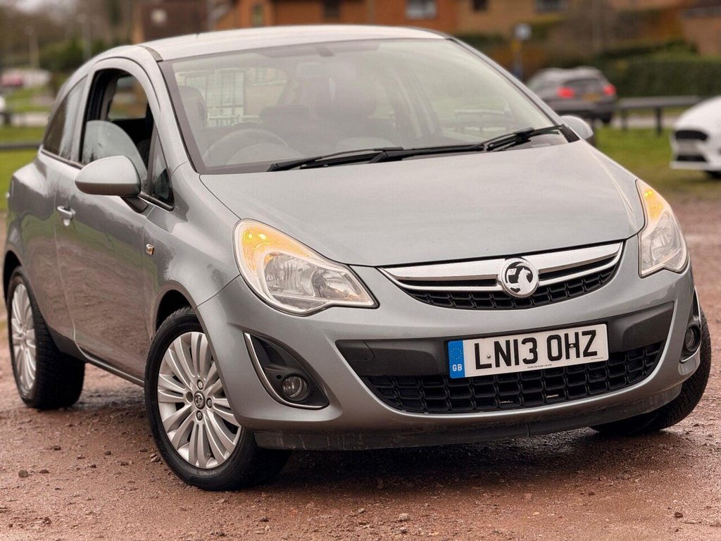 Used Vauxhall Corsa 2013 for sale - 77341535: Photo 2