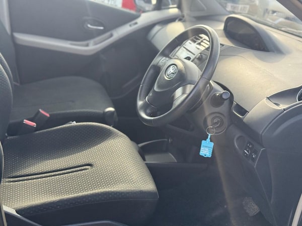 Used Toyota Yaris 2010 for sale - 76147655: Photo 13