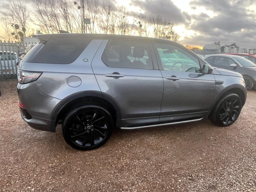 Used Land Rover Discovery Sport 2017 for sale - 76670601: Photo 21
