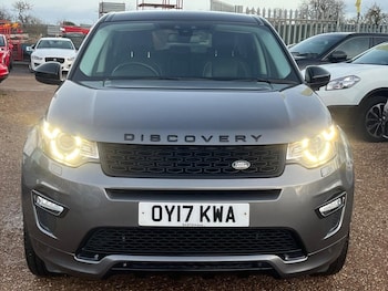 Used Land Rover Discovery Sport 2017 for sale - 76670601: Photo