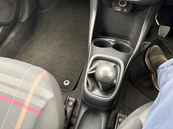 Used Peugeot 108 2015 for sale - 75671718: Photo 32