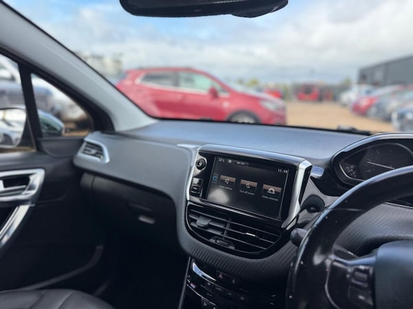 Used Peugeot 2008 2015 for sale - 75999093: Photo 12