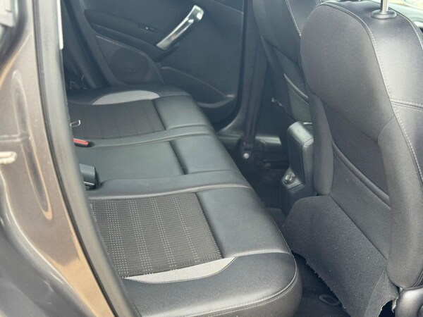 Used Peugeot 2008 2015 for sale - 75999093: Photo 19