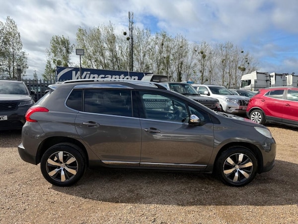 Used Peugeot 2008 2015 for sale - 75999093: Photo 4