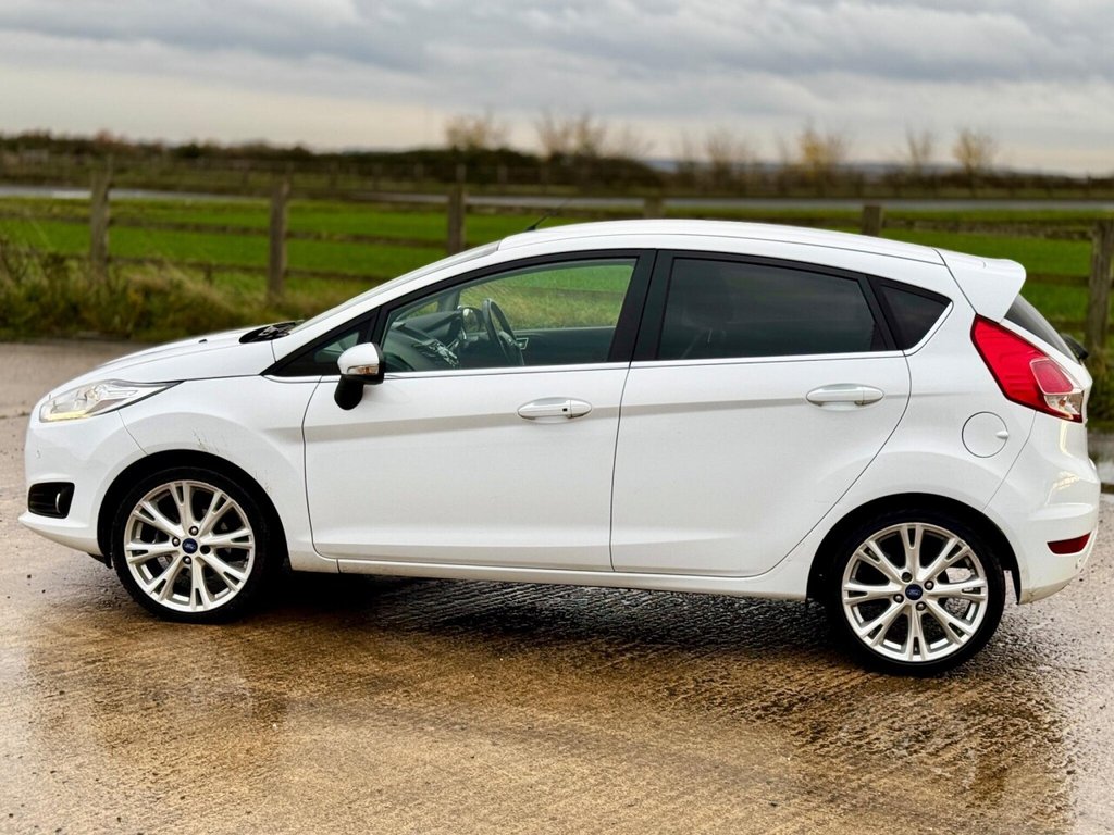 Used Ford Fiesta 2014 for sale - 76496346: Photo 16
