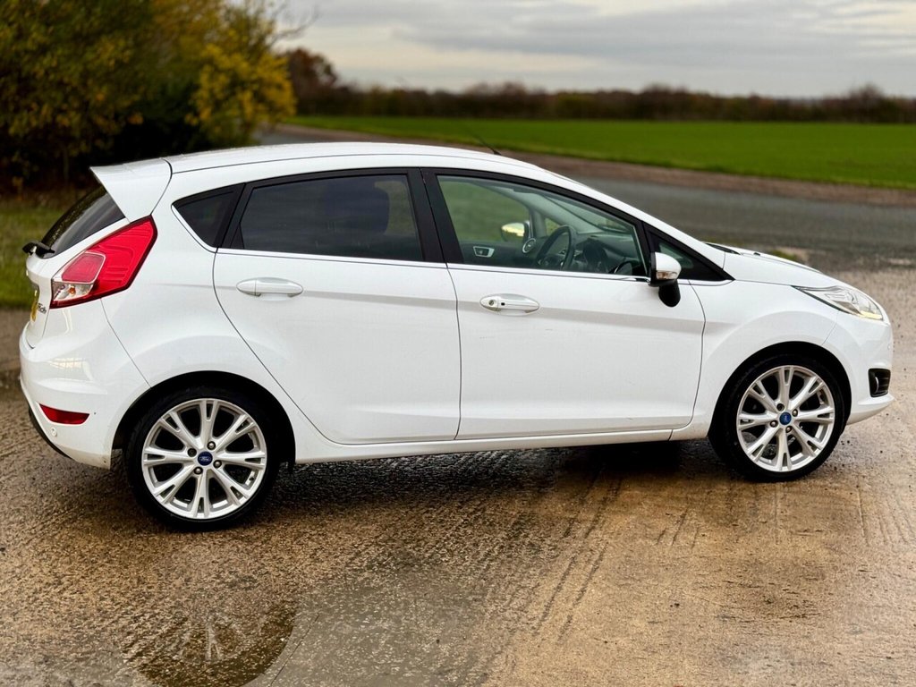 Used Ford Fiesta 2014 for sale - 76496346: Photo 24