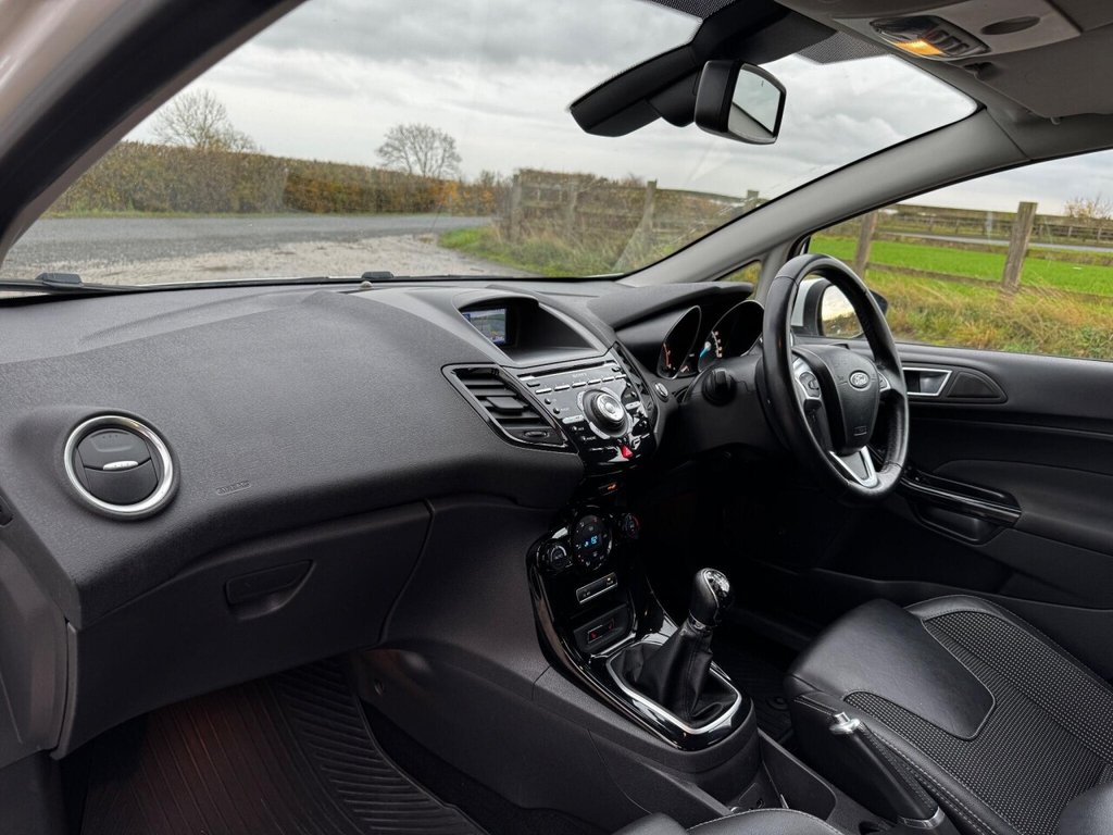 Used Ford Fiesta 2014 for sale - 76496346: Photo 31