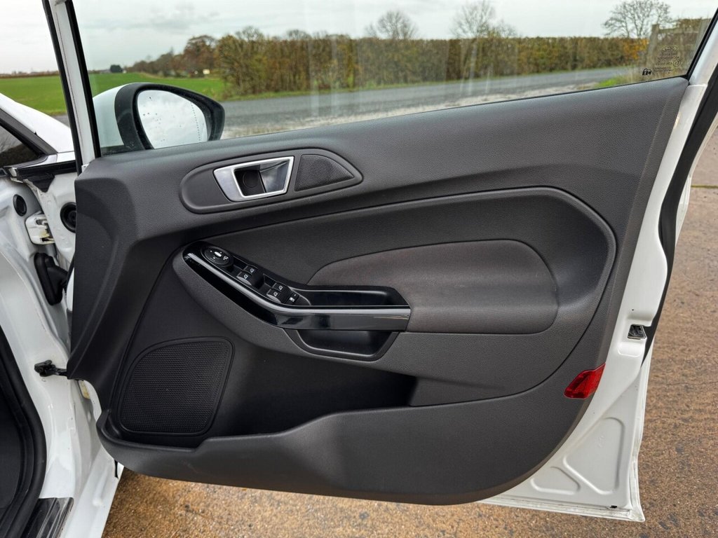 Used Ford Fiesta 2014 for sale - 76496346: Photo 39