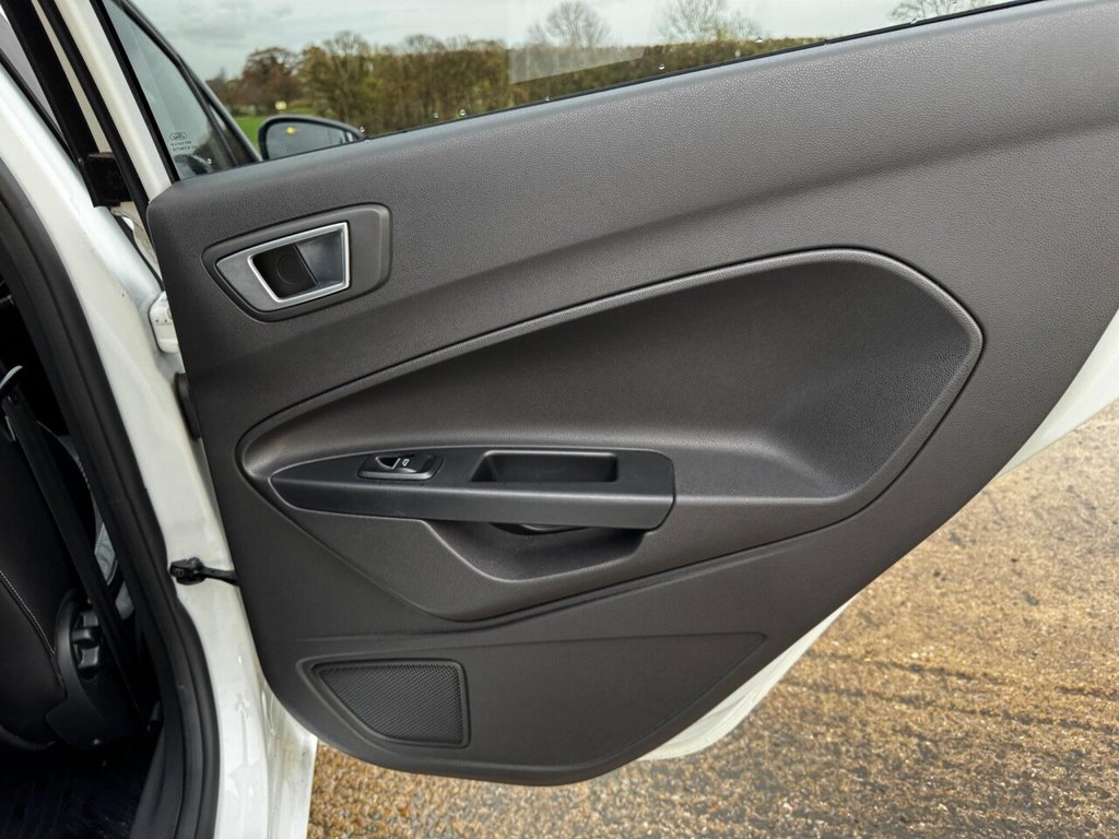 Used Ford Fiesta 2014 for sale - 76496346: Photo 40