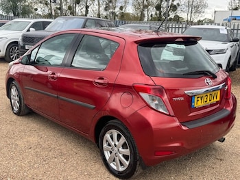 Used Toyota Yaris 2013 for sale - 78468540: Photo