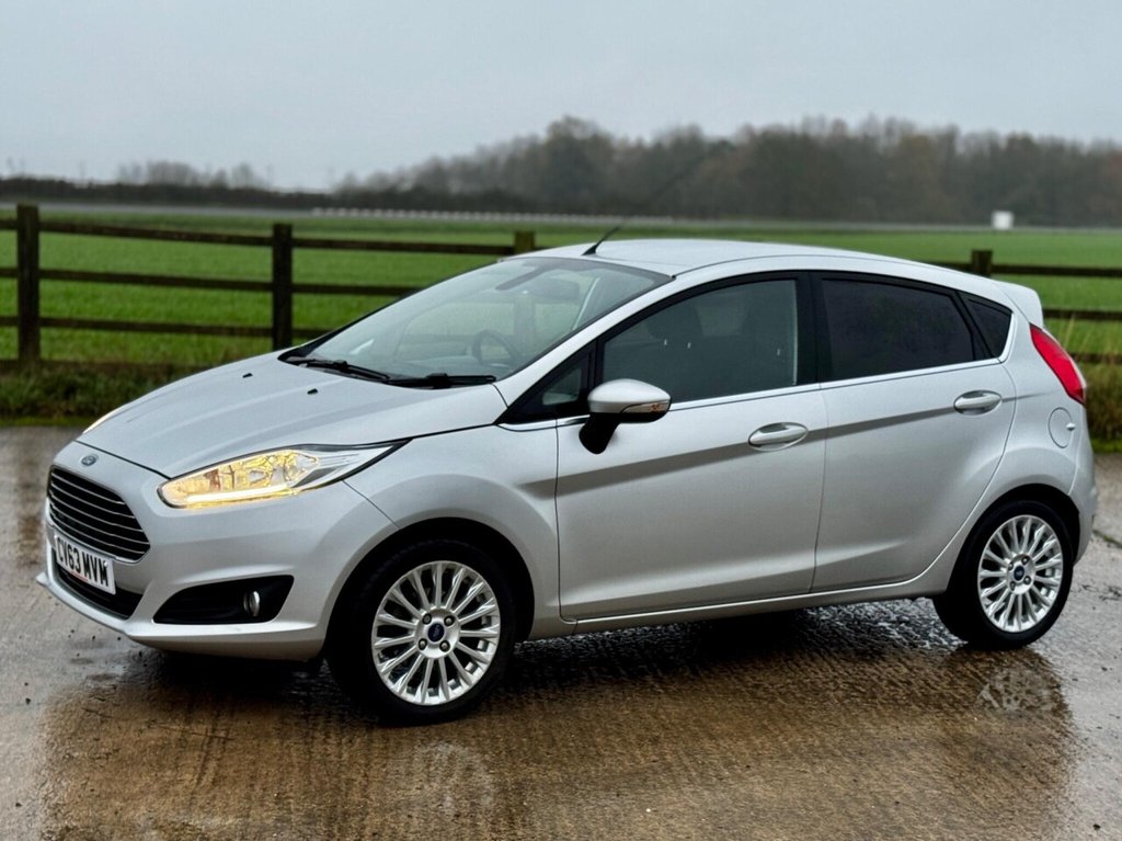 Used Ford Fiesta 2013 for sale - 76604859: Photo 10