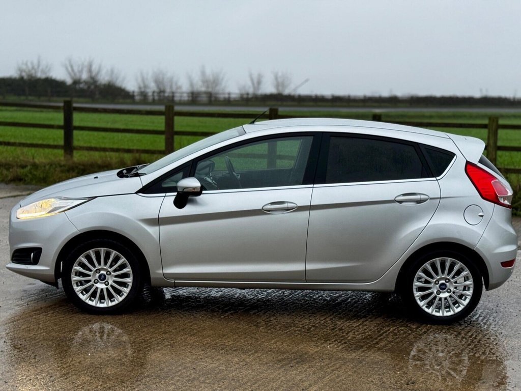 Used Ford Fiesta 2013 for sale - 76604859: Photo 16