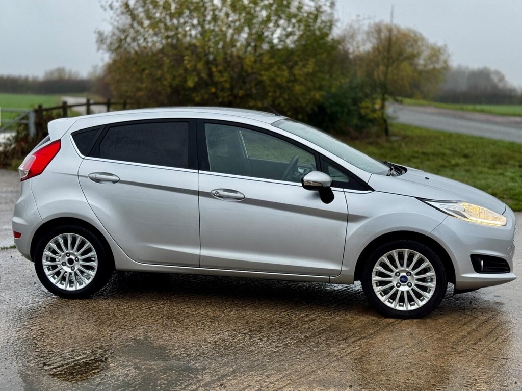 Used Ford Fiesta 2013 for sale - 76604859: Photo 24
