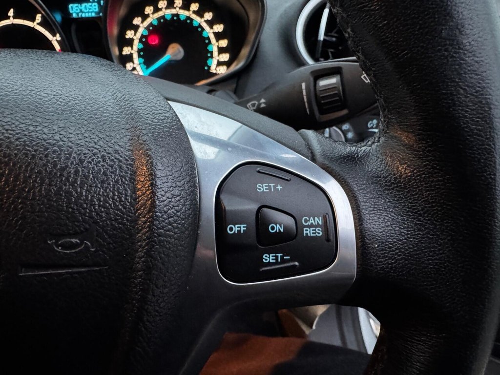 Used Ford Fiesta 2013 for sale - 76604859: Photo 37