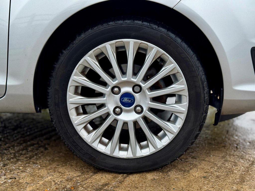 Used Ford Fiesta 2013 for sale - 76604859: Photo 41