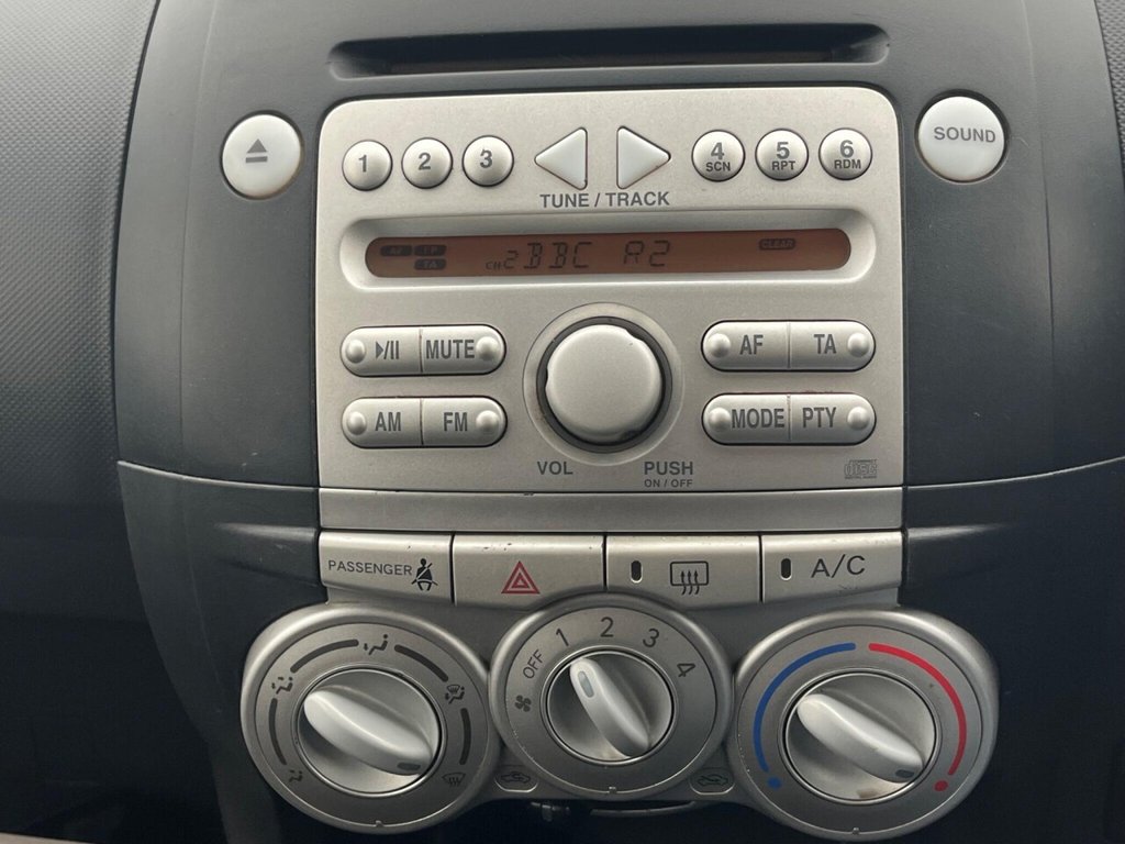 Used Daihatsu Sirion 2006 for sale - 77302352: Photo 10