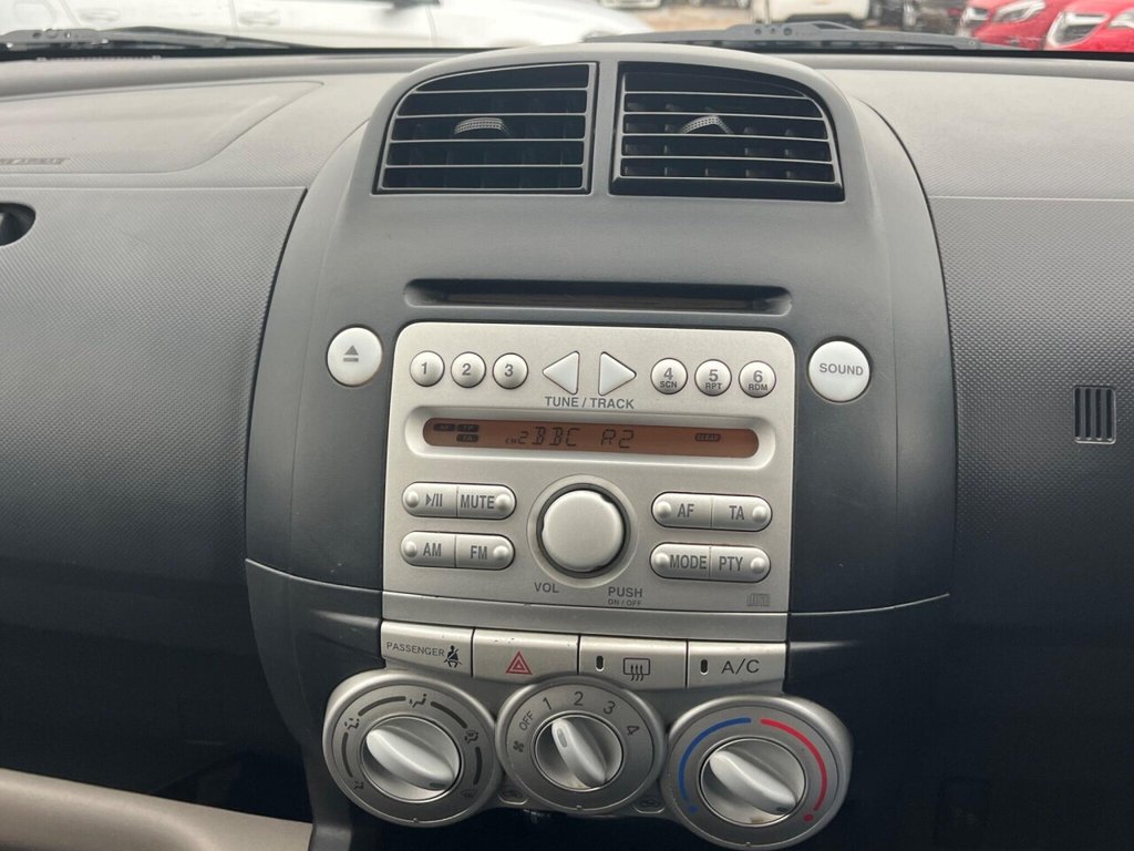 Used Daihatsu Sirion 2006 for sale - 77302352: Photo 11