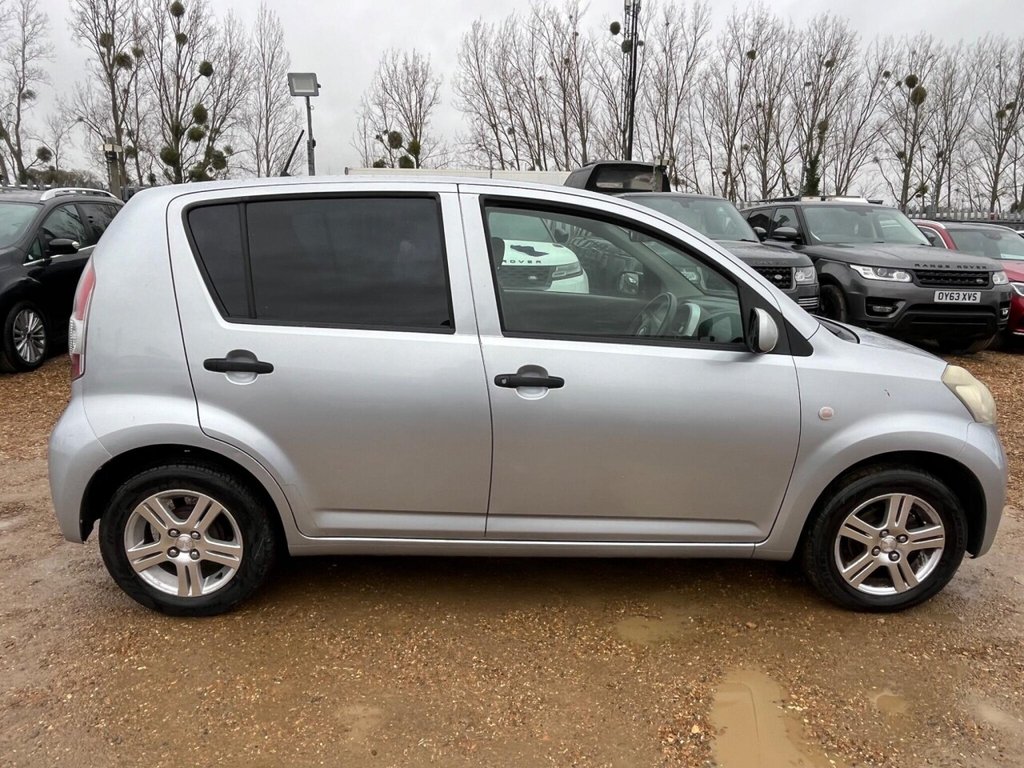 Used Daihatsu Sirion 2006 for sale - 77302352: Photo 5