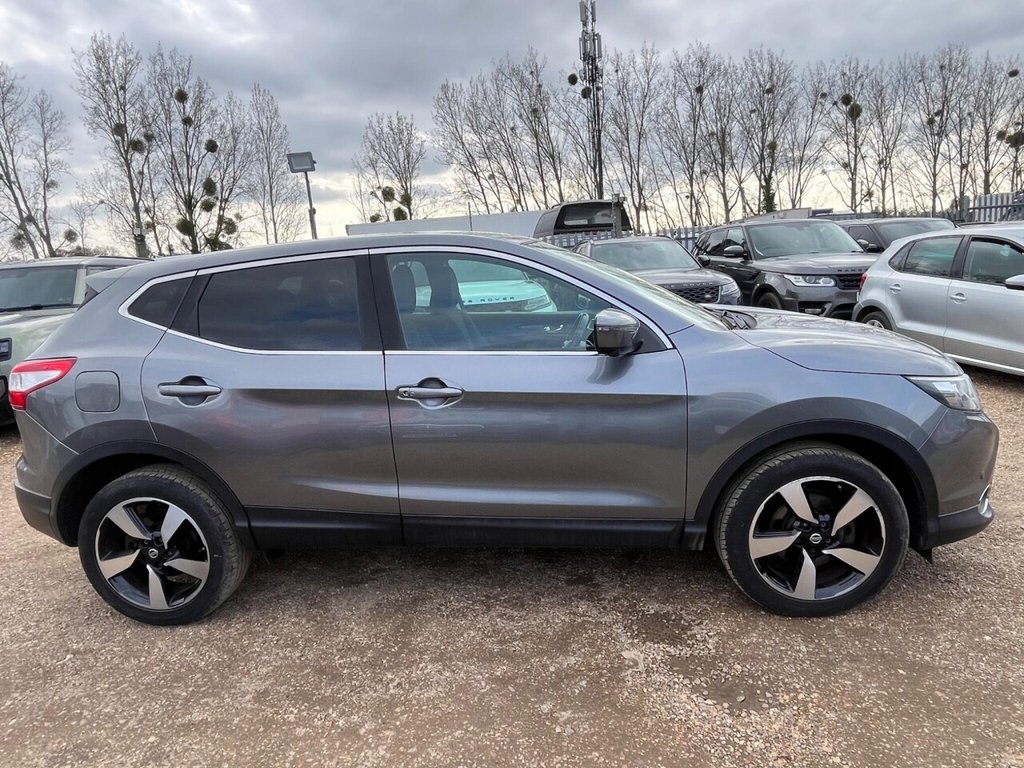 Used Nissan Qashqai 2015 for sale - 77748728: Photo 16