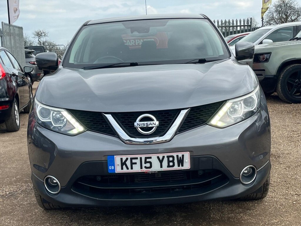 Used Nissan Qashqai 2015 for sale - 77748728: Photo 2