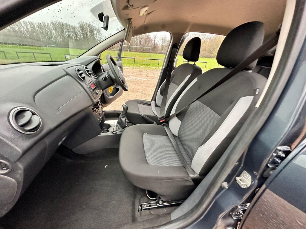 Used Dacia Sandero 2016 for sale - 77067552: Photo 32