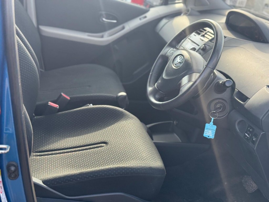 Used Toyota Yaris 2010 for sale - 77507067: Photo 12