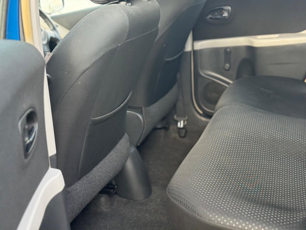 Used Toyota Yaris 2010 for sale - 77507067: Photo 17