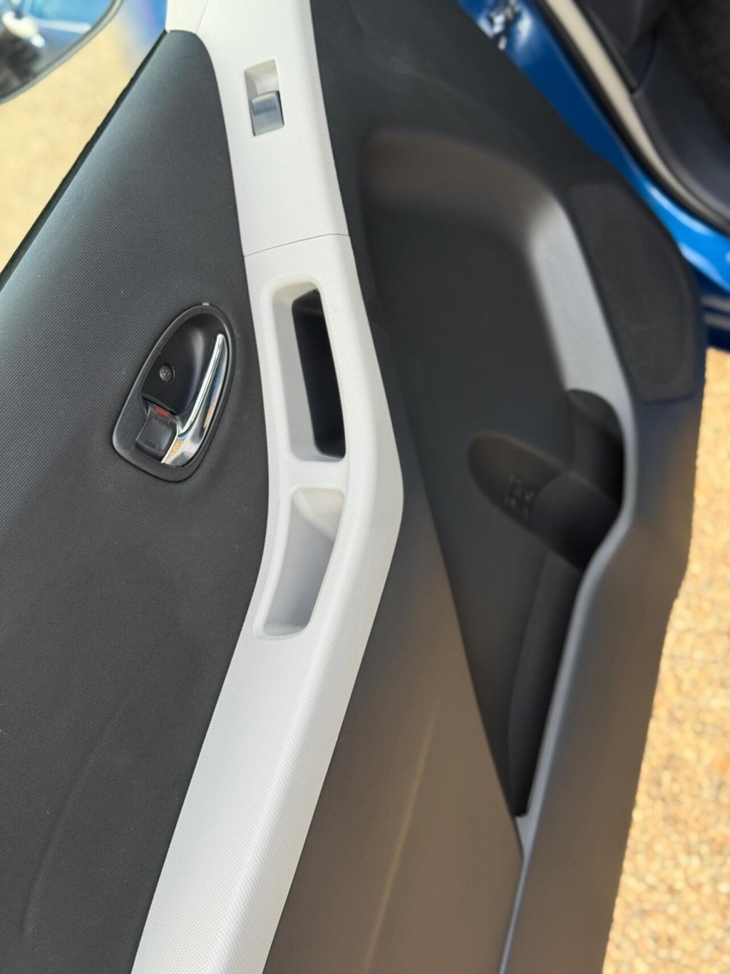 Used Toyota Yaris 2010 for sale - 77507067: Photo 25