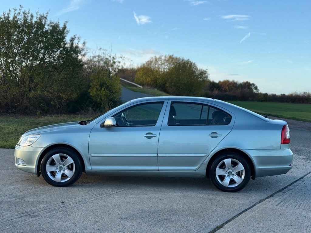 Used Skoda Octavia 2011 for sale - 76459324: Photo 11