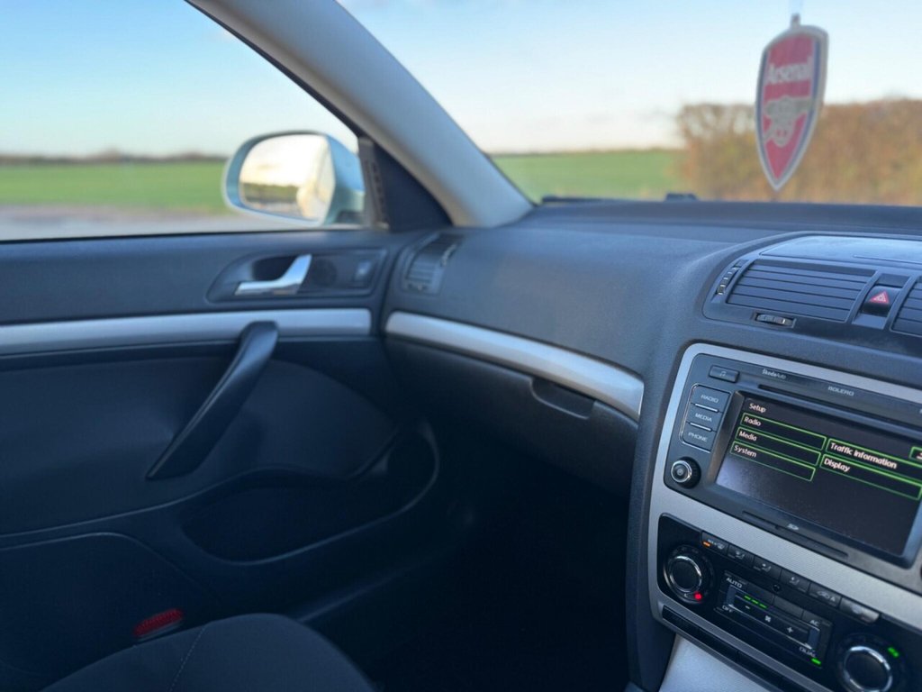 Used Skoda Octavia 2011 for sale - 76459324: Photo 42