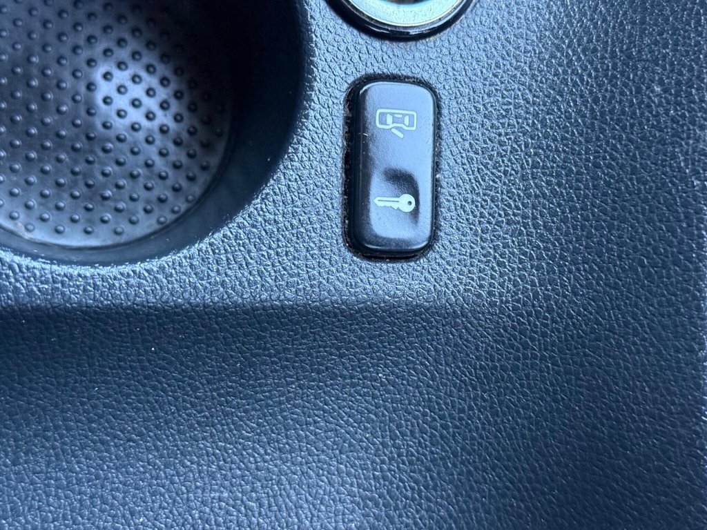 Used Skoda Octavia 2011 for sale - 76459324: Photo 49