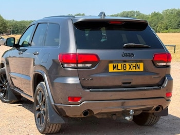 Used Jeep Grand Cherokee 2018 for sale - 79261104: Photo
