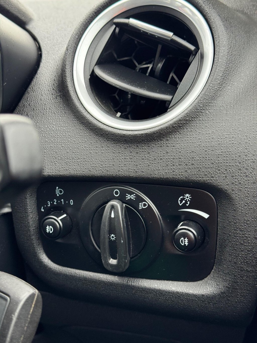 Used Ford Fiesta 2016 for sale - 76973713: Photo 28