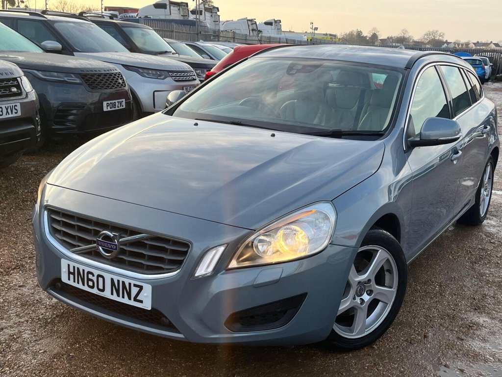 Used Volvo V60 2010 for sale - 77031103: Photo 10