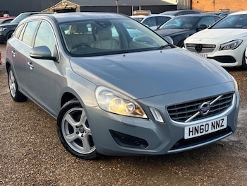 Used Volvo V60 2010 for sale - 77031103: Photo
