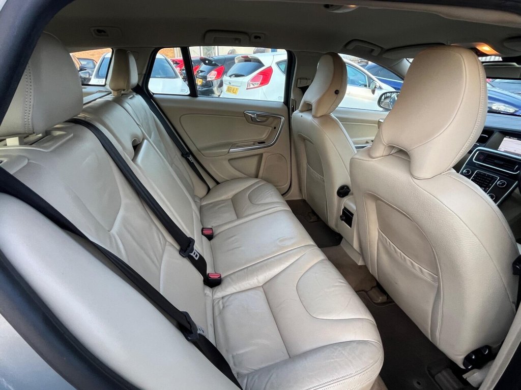 Used Volvo V60 2010 for sale - 77031103: Photo 27