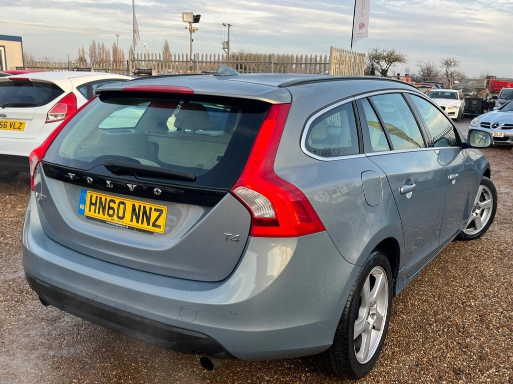 Used Volvo V60 2010 for sale - 77031103: Photo 37