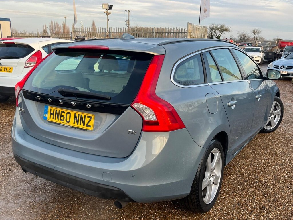 Used Volvo V60 2010 for sale - 77031103: Photo 41