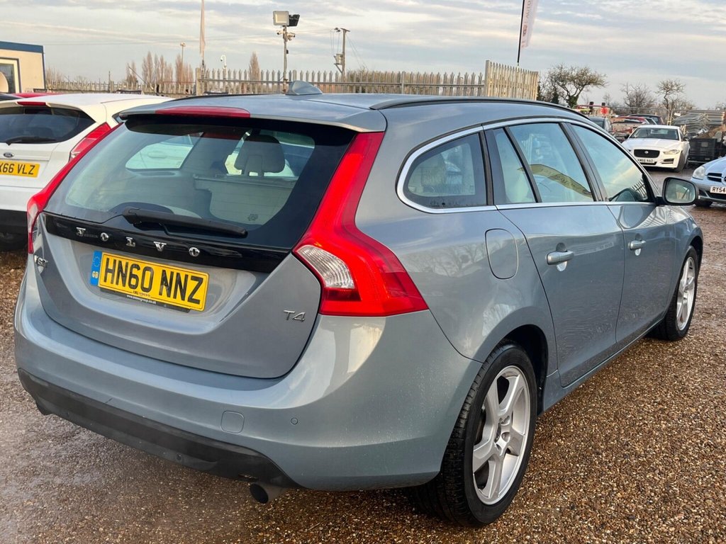 Used Volvo V60 2010 for sale - 77031103: Photo 42