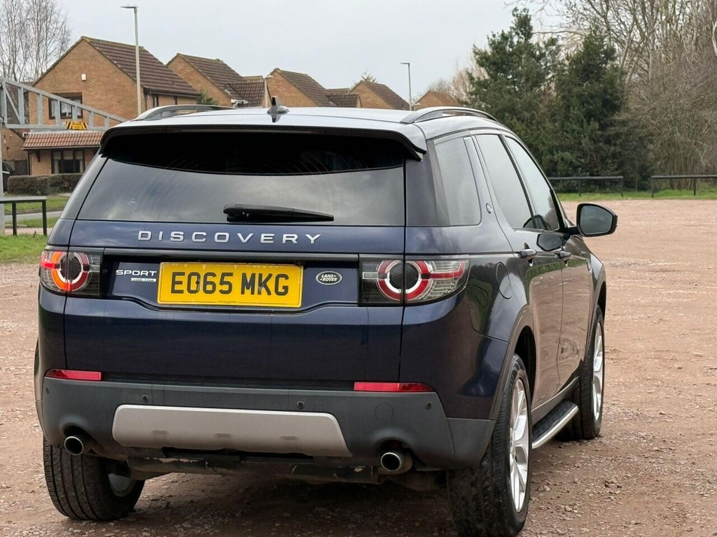 Used Land Rover Discovery Sport 2015 for sale - 77422639: Photo 11