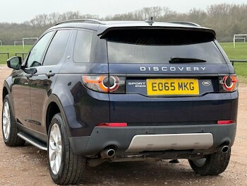 Used Land Rover Discovery Sport 2015 for sale - 77422639: Photo