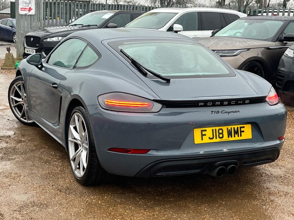 Used Porsche Cayman 2018 for sale - 77452002: Photo 17