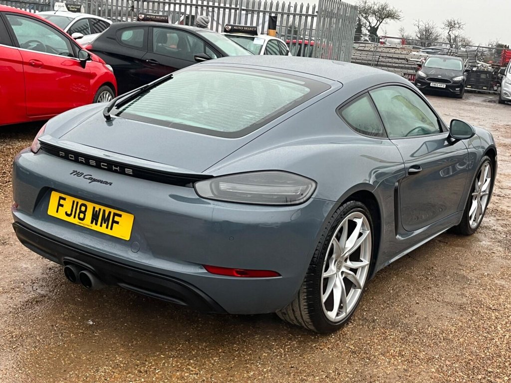 Used Porsche Cayman 2018 for sale - 77452002: Photo 31
