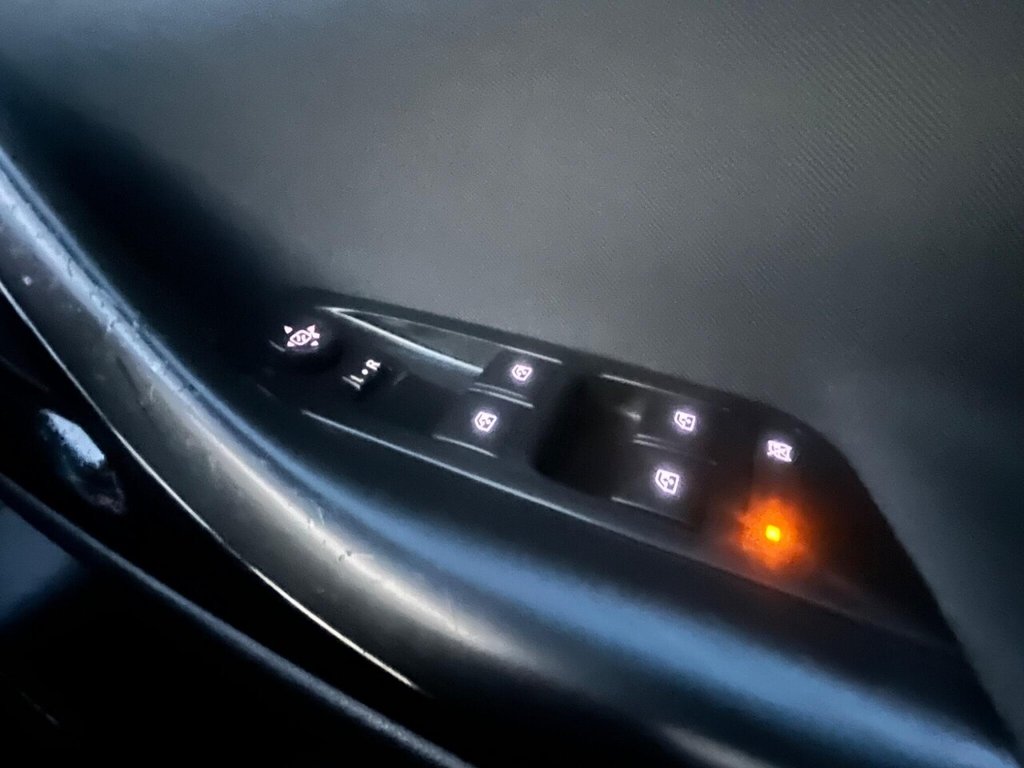 Used Vauxhall Astra 2017 for sale - 76660650: Photo 36