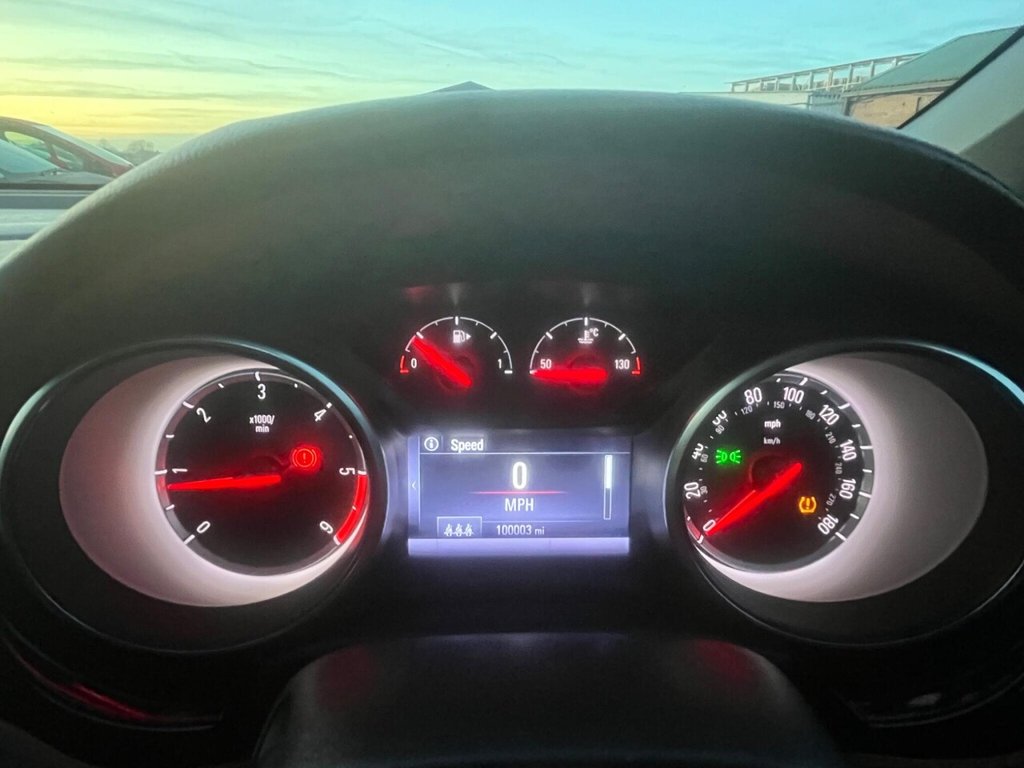 Used Vauxhall Astra 2017 for sale - 76660650: Photo 43