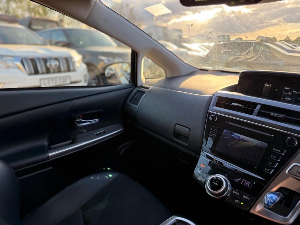 Used Toyota Prius+ 2019 for sale - 75721765: Photo 14