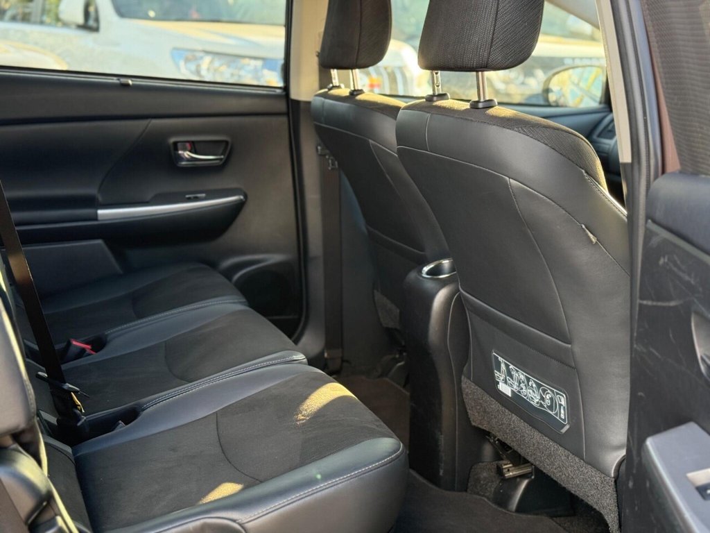 Used Toyota Prius+ 2019 for sale - 75721765: Photo 21