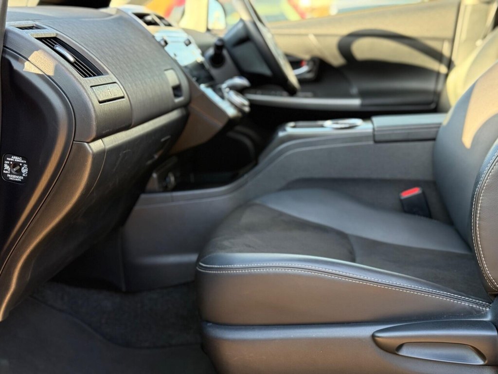 Used Toyota Prius+ 2019 for sale - 75721765: Photo 46