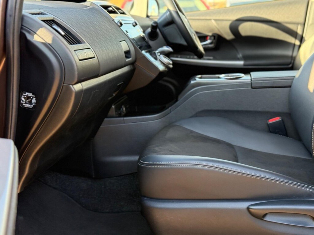 Used Toyota Prius+ 2019 for sale - 75721765: Photo 47