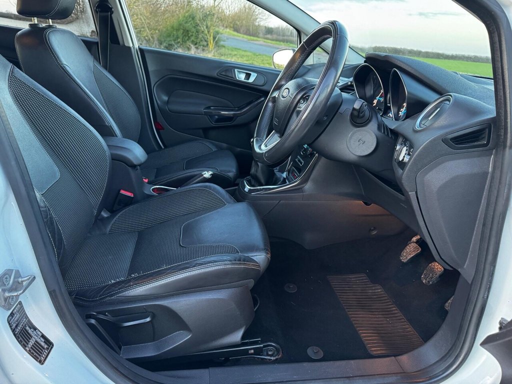 Used Ford Fiesta 2013 for sale - 77014450: Photo 38